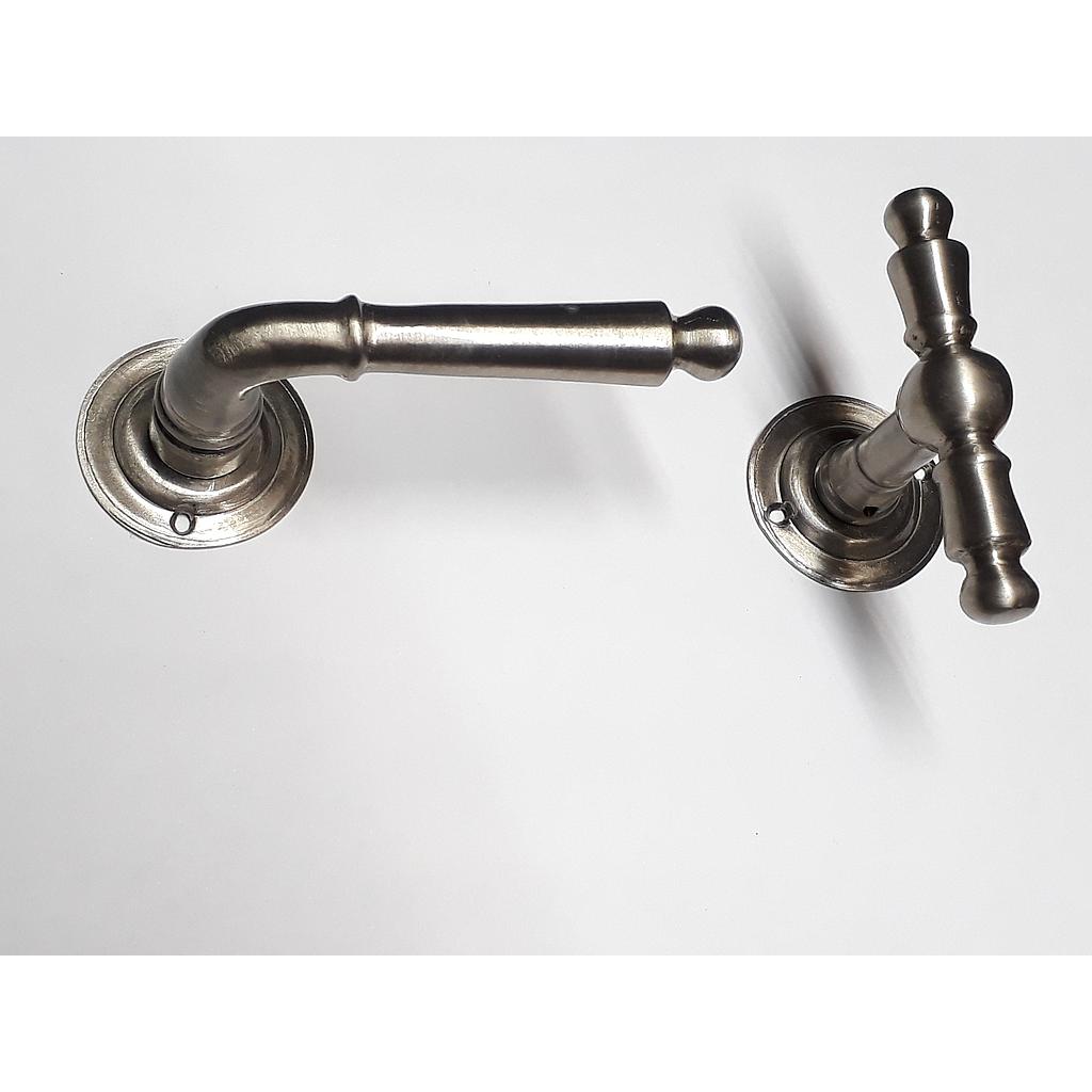 Art.1053-04 Doble balancin Bolita con cruz con roseta platil satinado