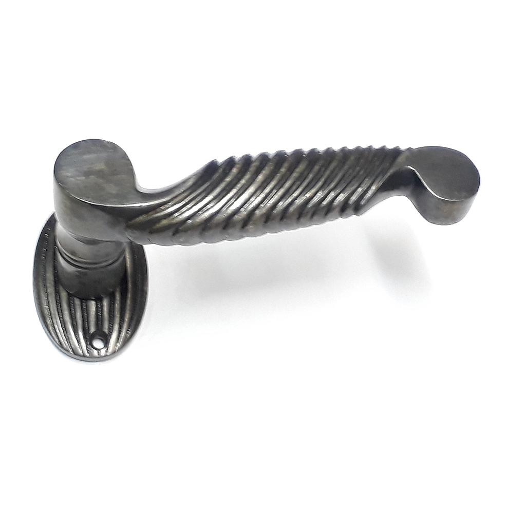 Art.3397-1 Doble balancin Rulo Rayado con rosetas oval plata vieja