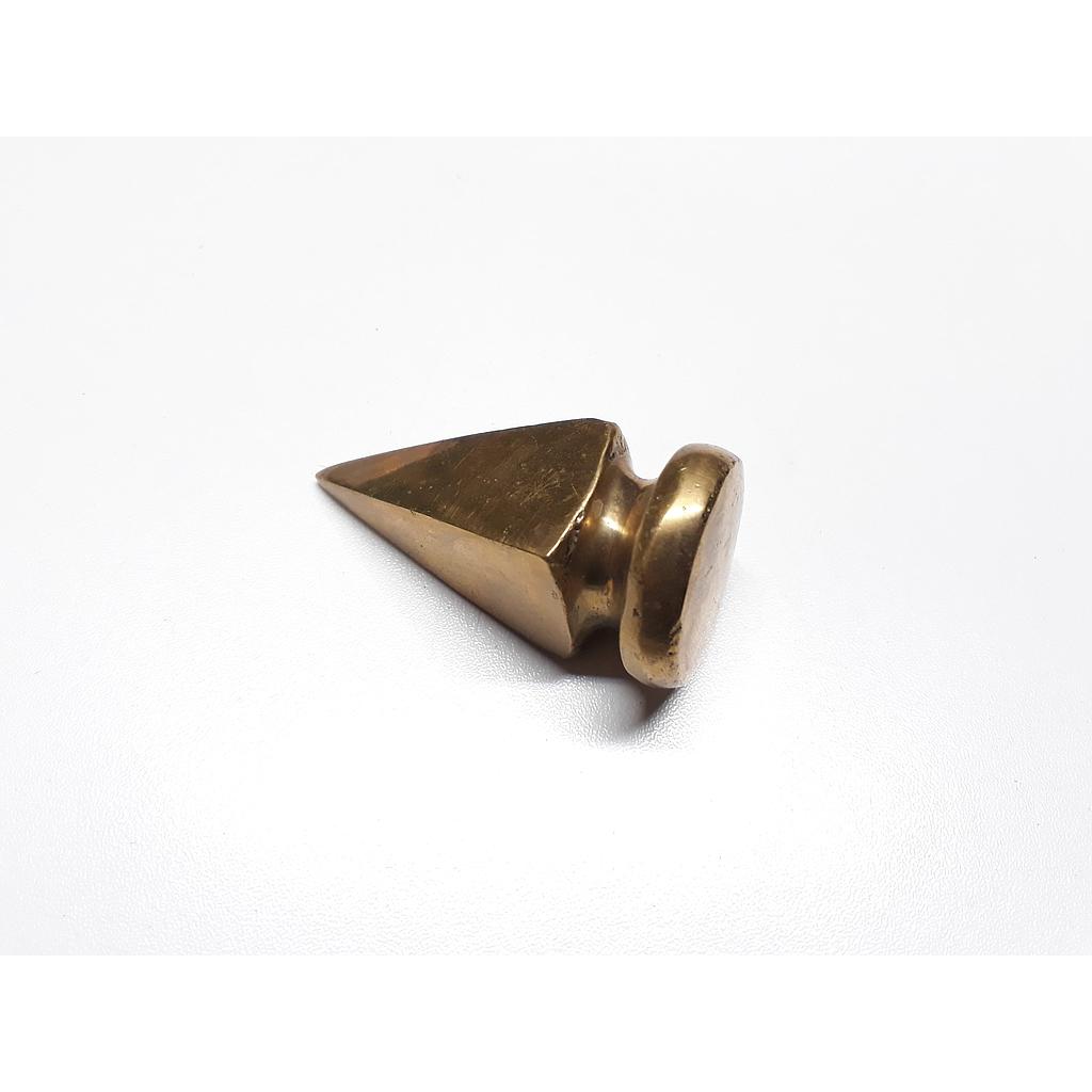 Art.5628/6320 Lanza piramide 64 mm bronce
